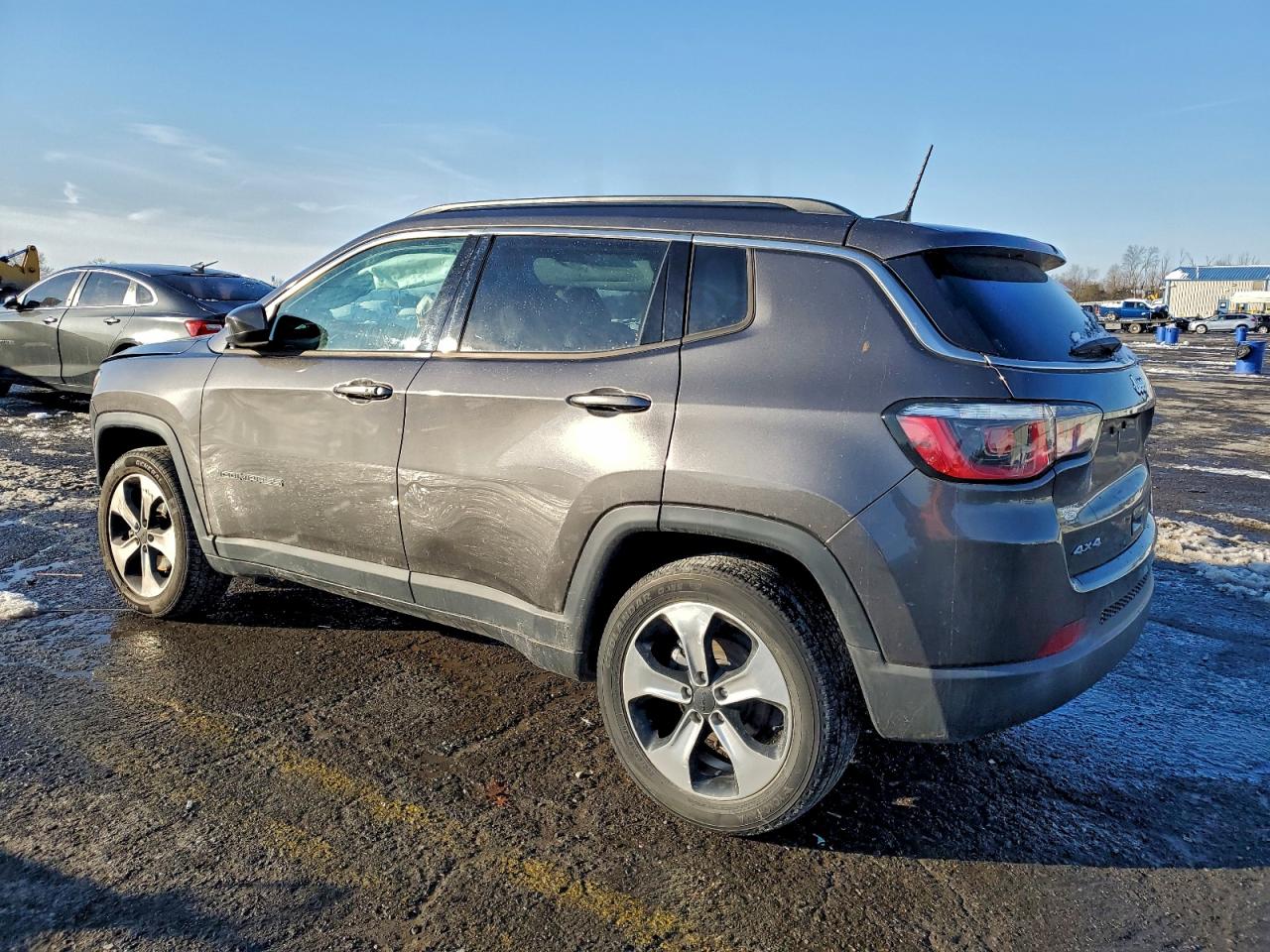 2017 JEEP COMPASS LATITUDE photo 2