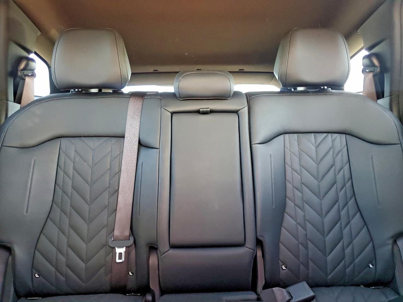 2025 KIA SPORTAGE X LINE photo 10