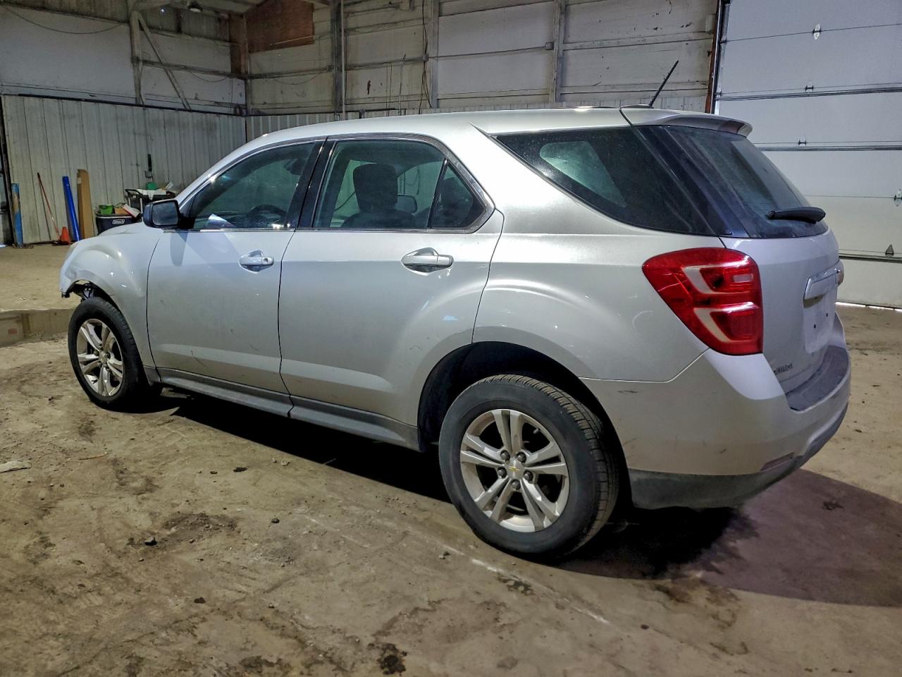 2017 CHEVROLET EQUINOX LS photo 2