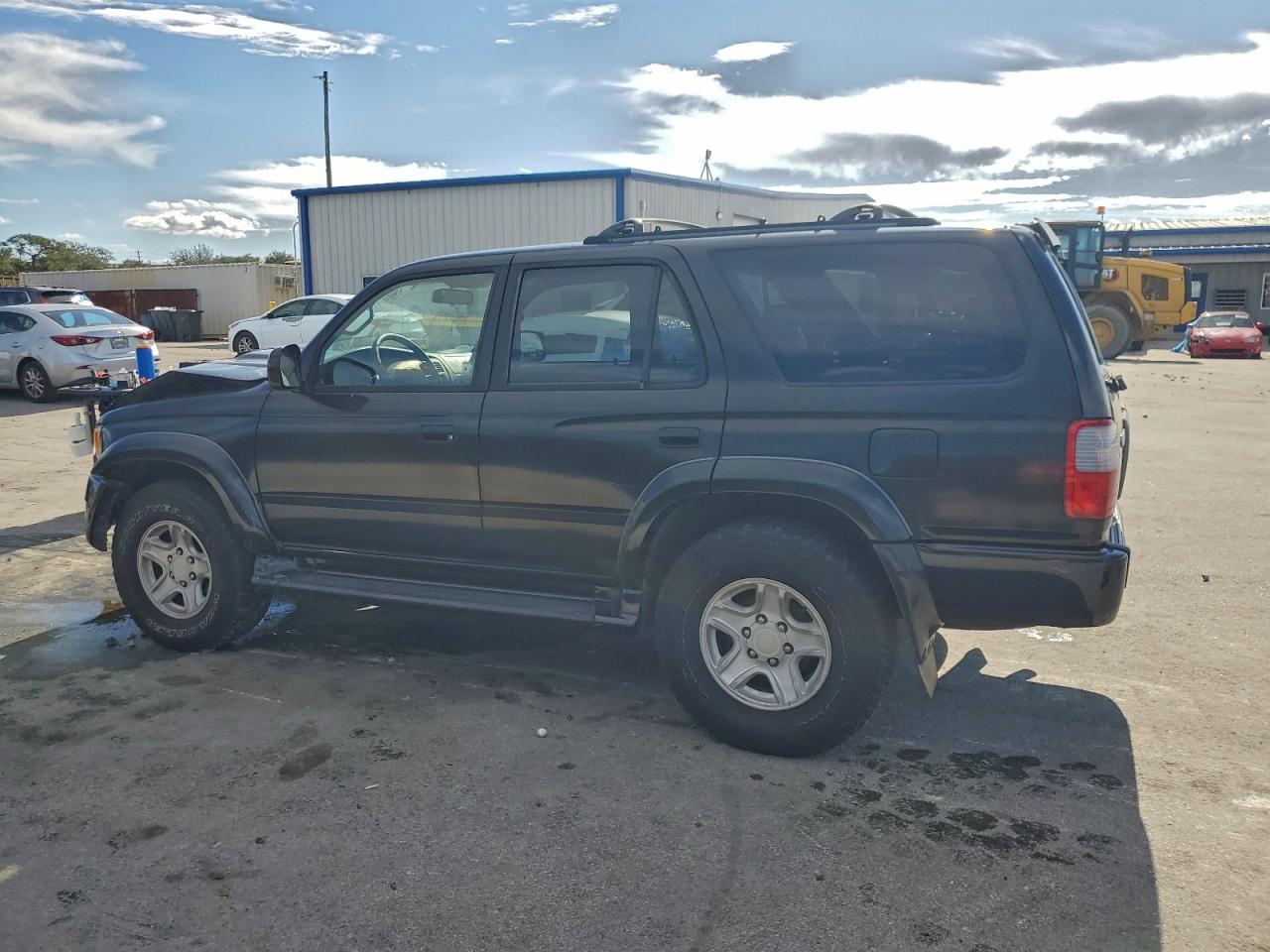 2000 TOYOTA 4RUNNER SR5 photo 2