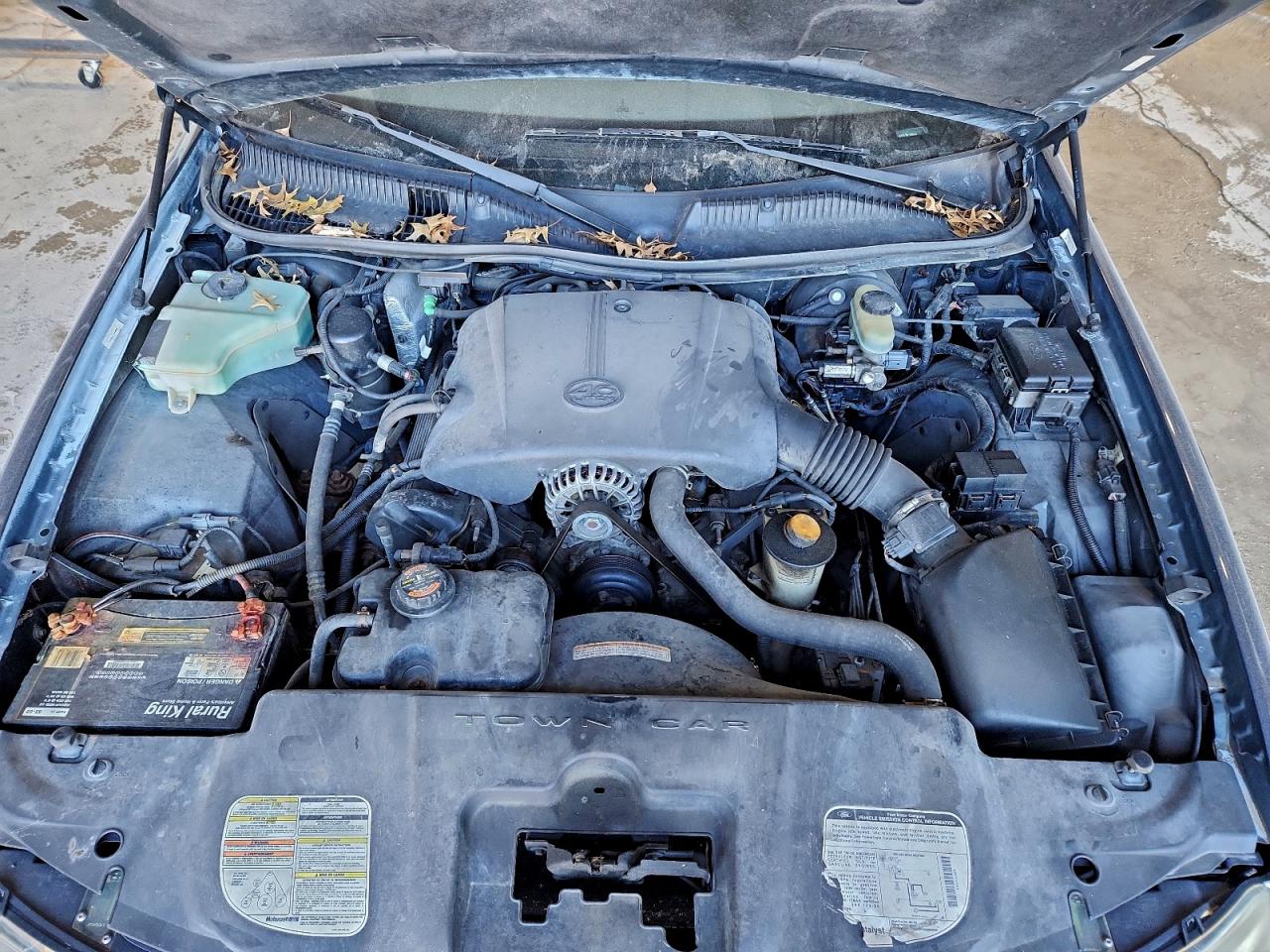 1998 LINCOLN TOWN CAR SIGNATURE photo 11