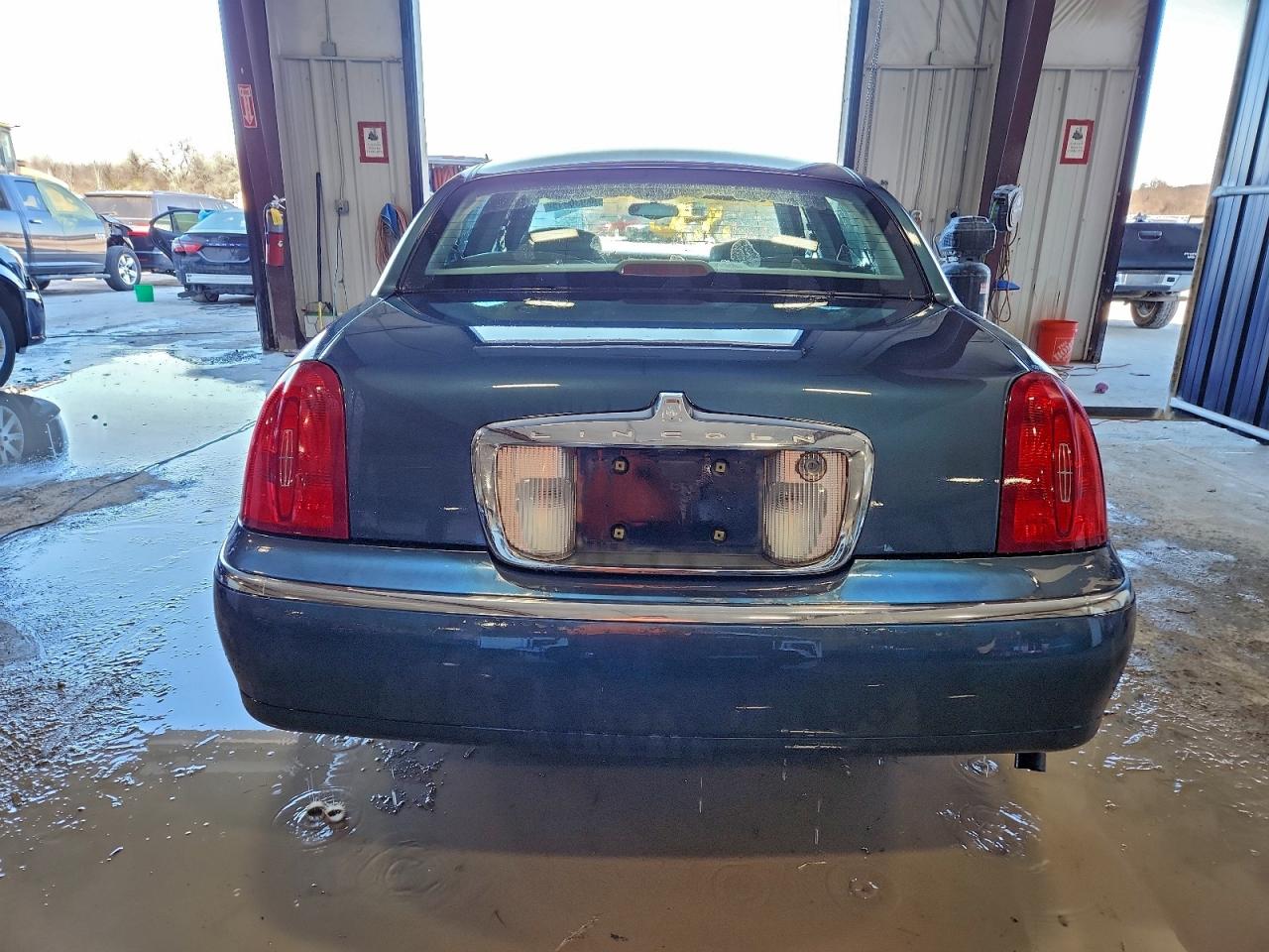 1998 LINCOLN TOWN CAR SIGNATURE photo 6