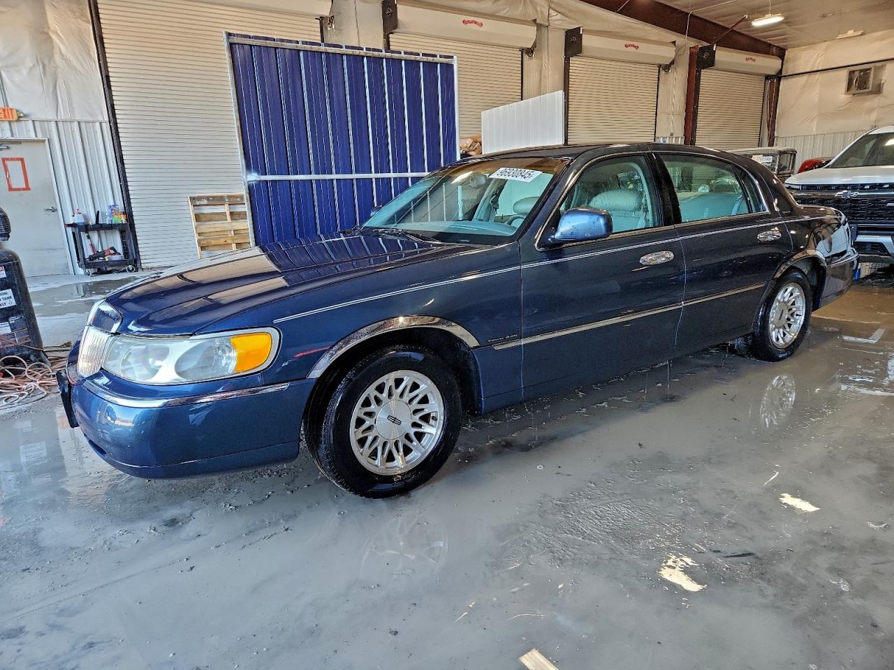 1998 LINCOLN TOWN CAR