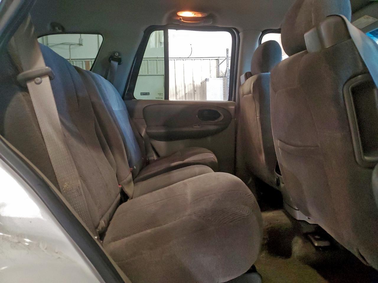 2004 CHEVROLET TRAILBLAZER LS photo 10