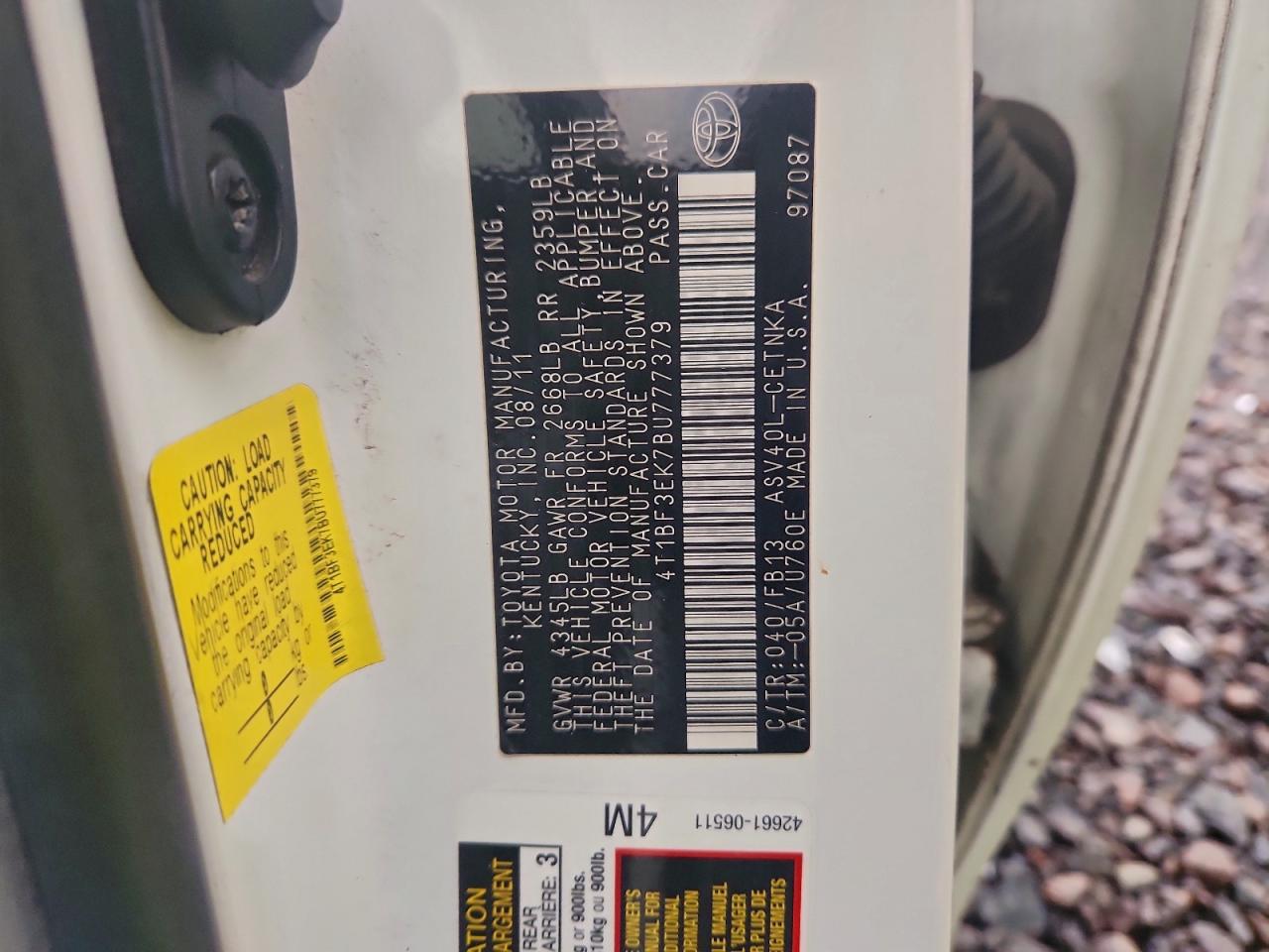 2011 TOYOTA CAMRY BASE photo 12