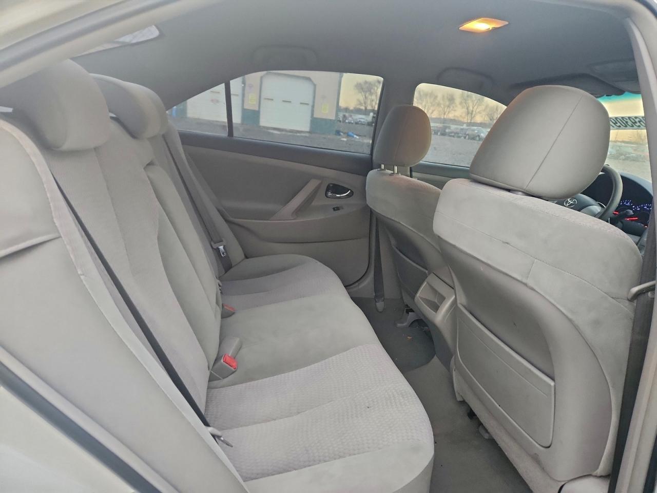 2011 TOYOTA CAMRY BASE photo 10