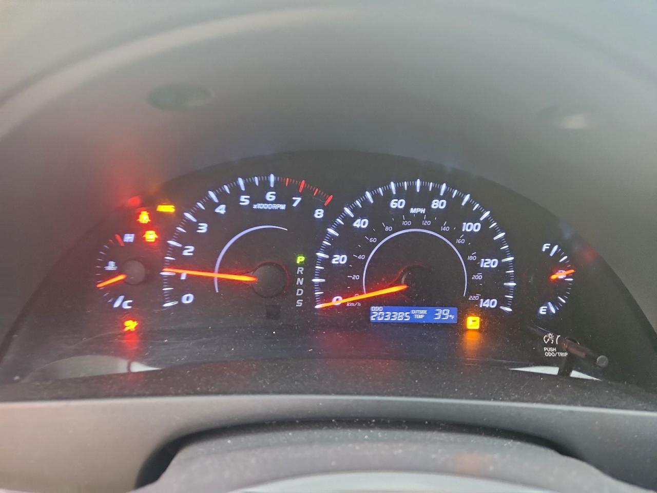 2011 TOYOTA CAMRY BASE photo 9