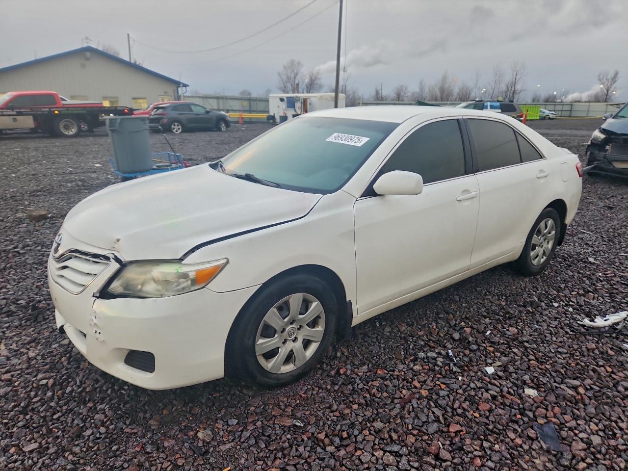 2011 TOYOTA CAMRY