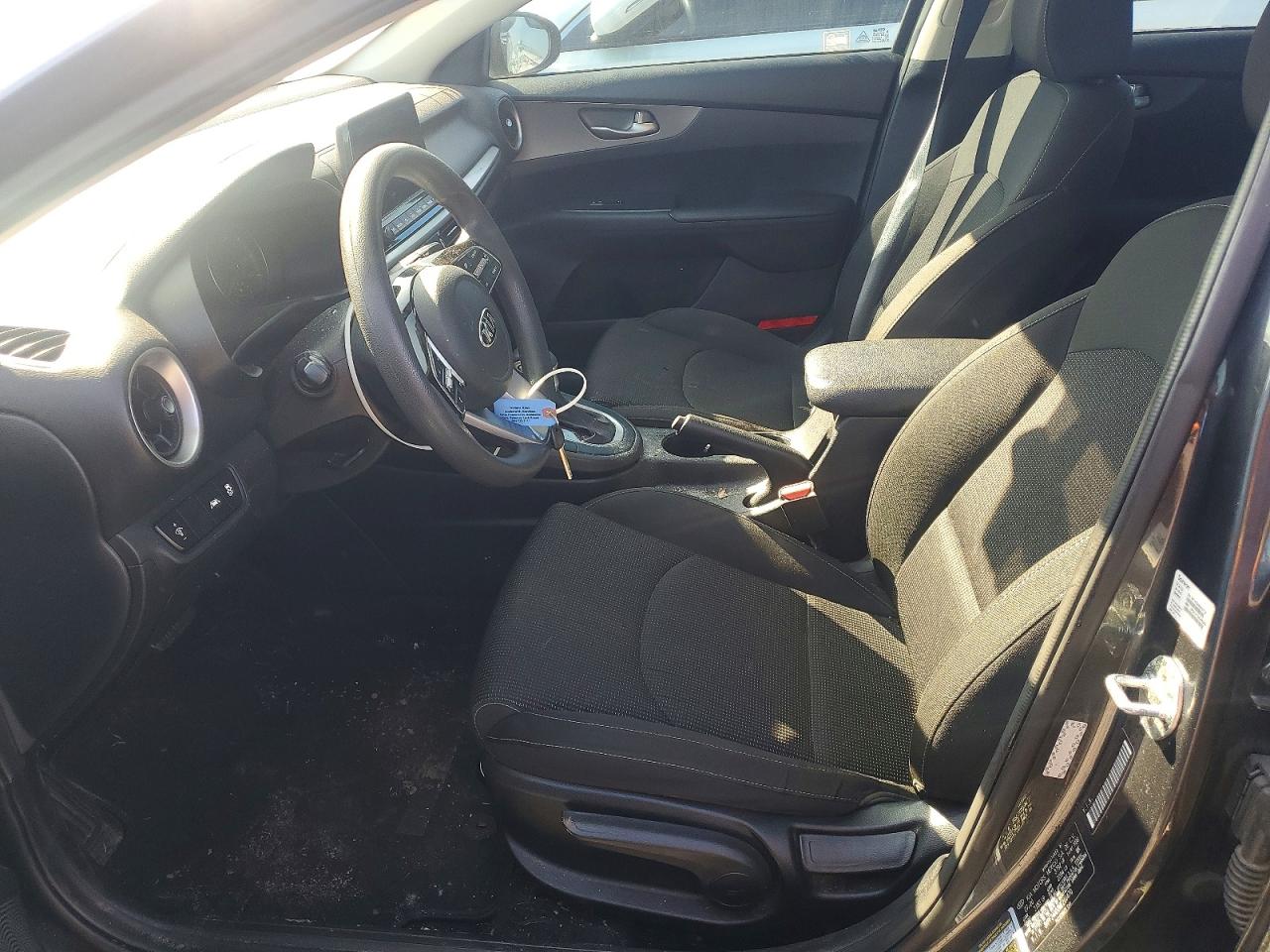 2021 KIA FORTE FE photo 7