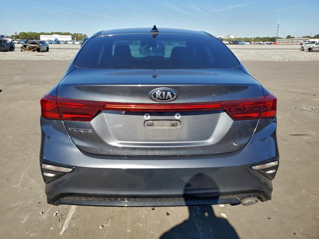 2021 KIA FORTE FE photo 6