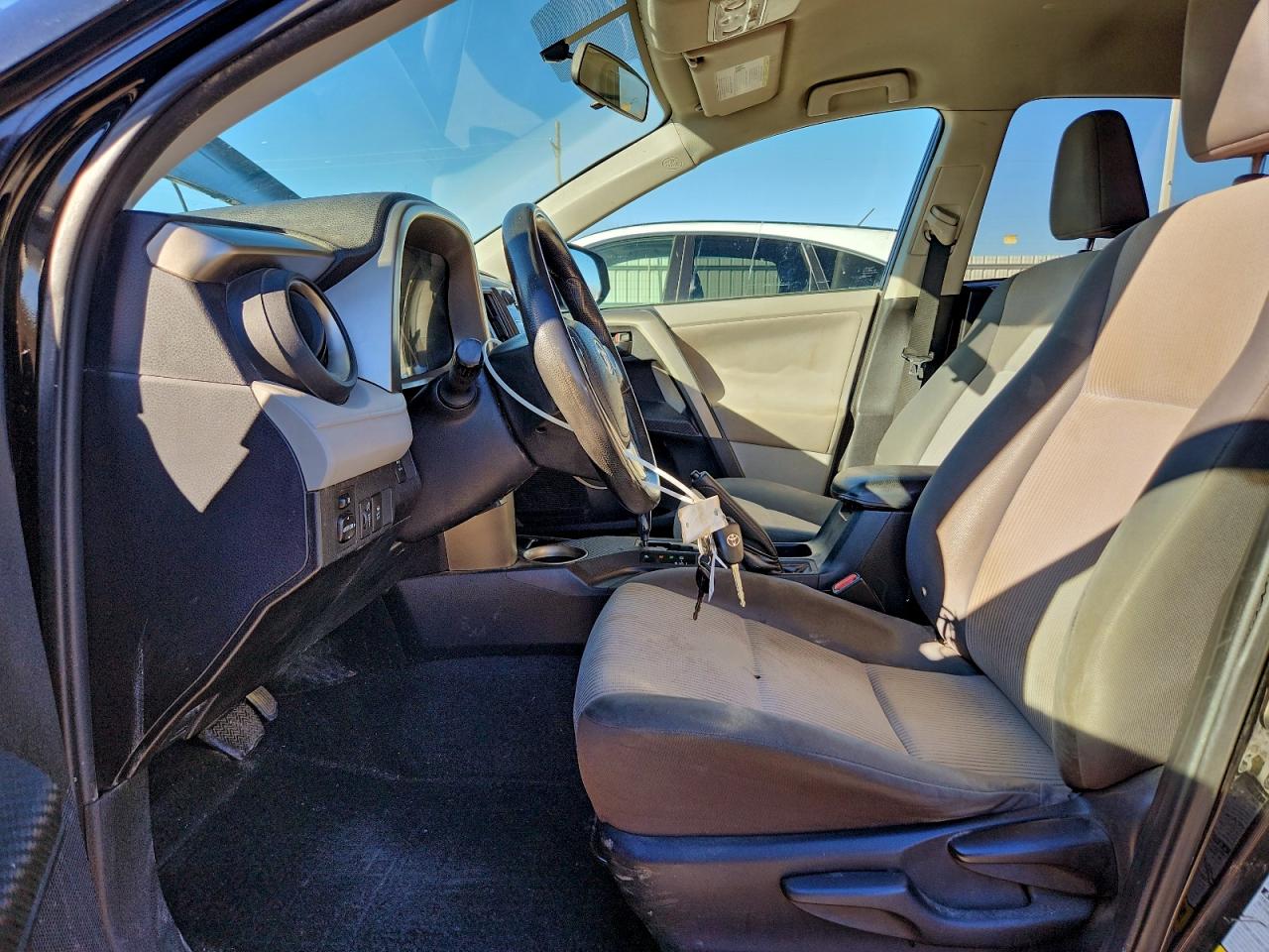 2013 TOYOTA RAV4 LE photo 7