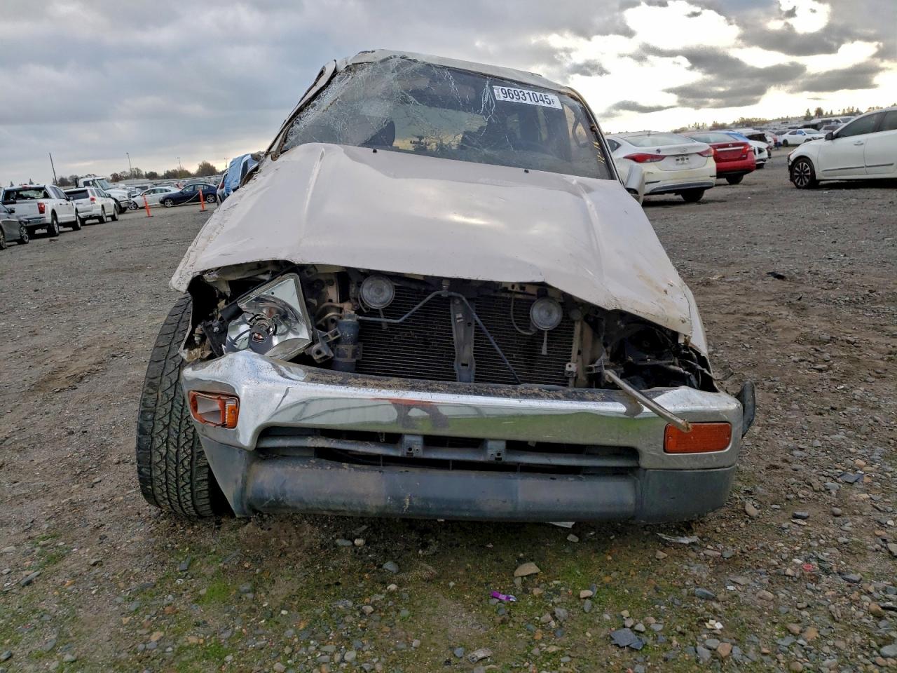 1997 TOYOTA 4RUNNER SR5 photo 5