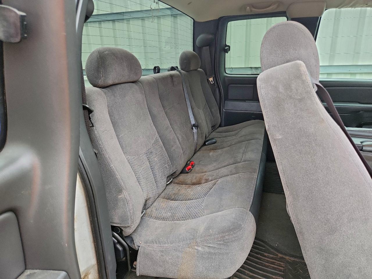 2006 CHEVROLET SILVERADO C1500 photo 10