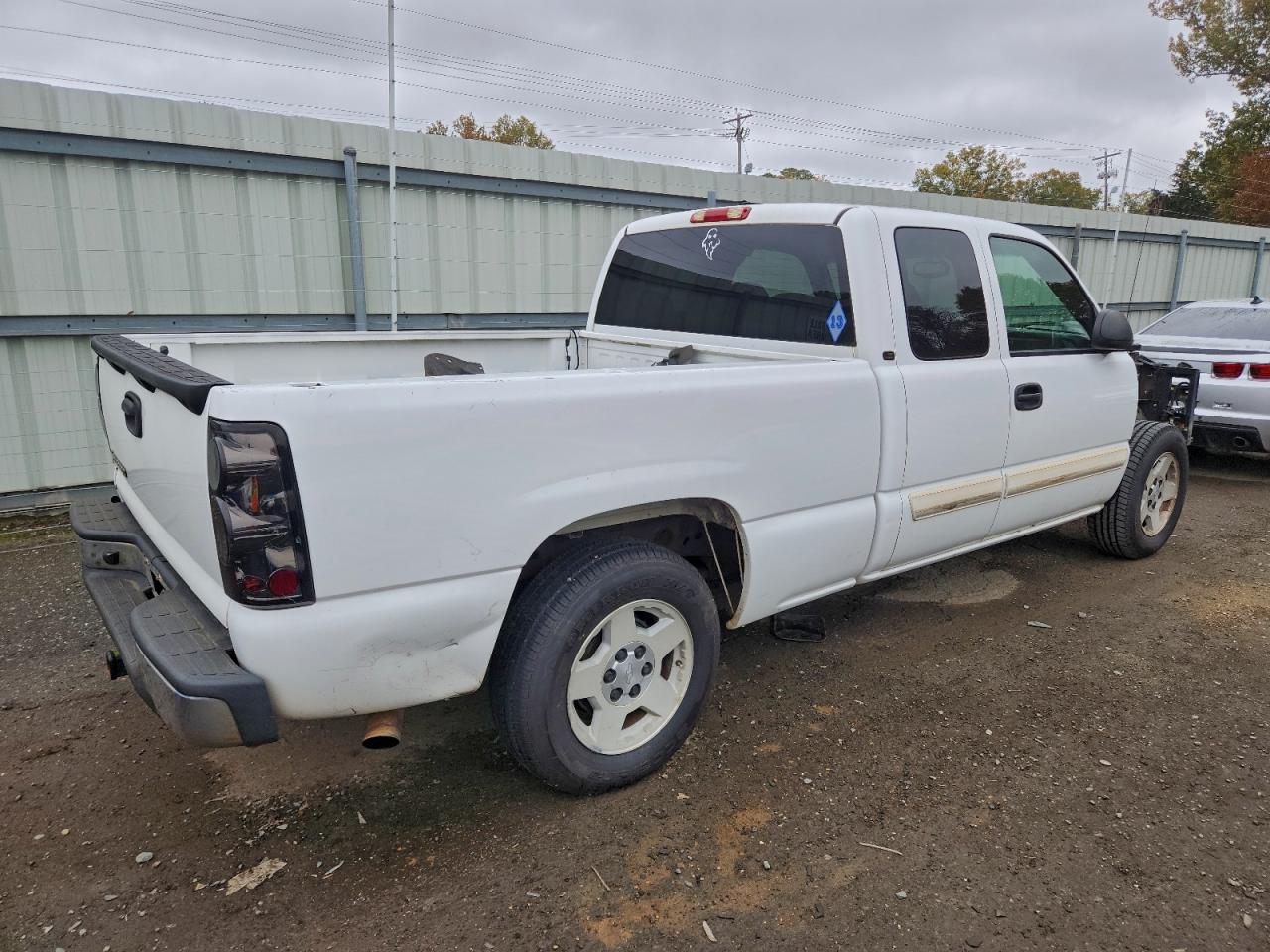 2006 CHEVROLET SILVERADO C1500 photo 3