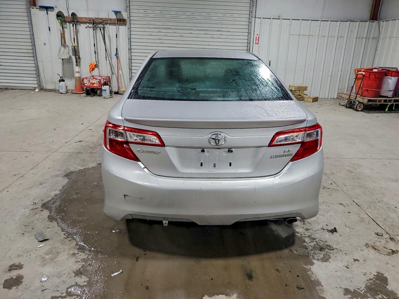 2012 TOYOTA CAMRY BASE photo 16