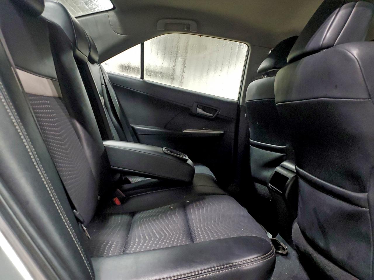 2012 TOYOTA CAMRY BASE photo 28