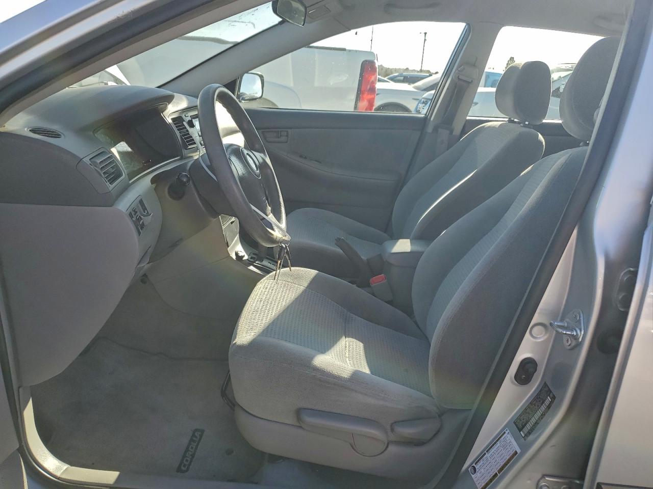 2006 TOYOTA COROLLA CE photo 7