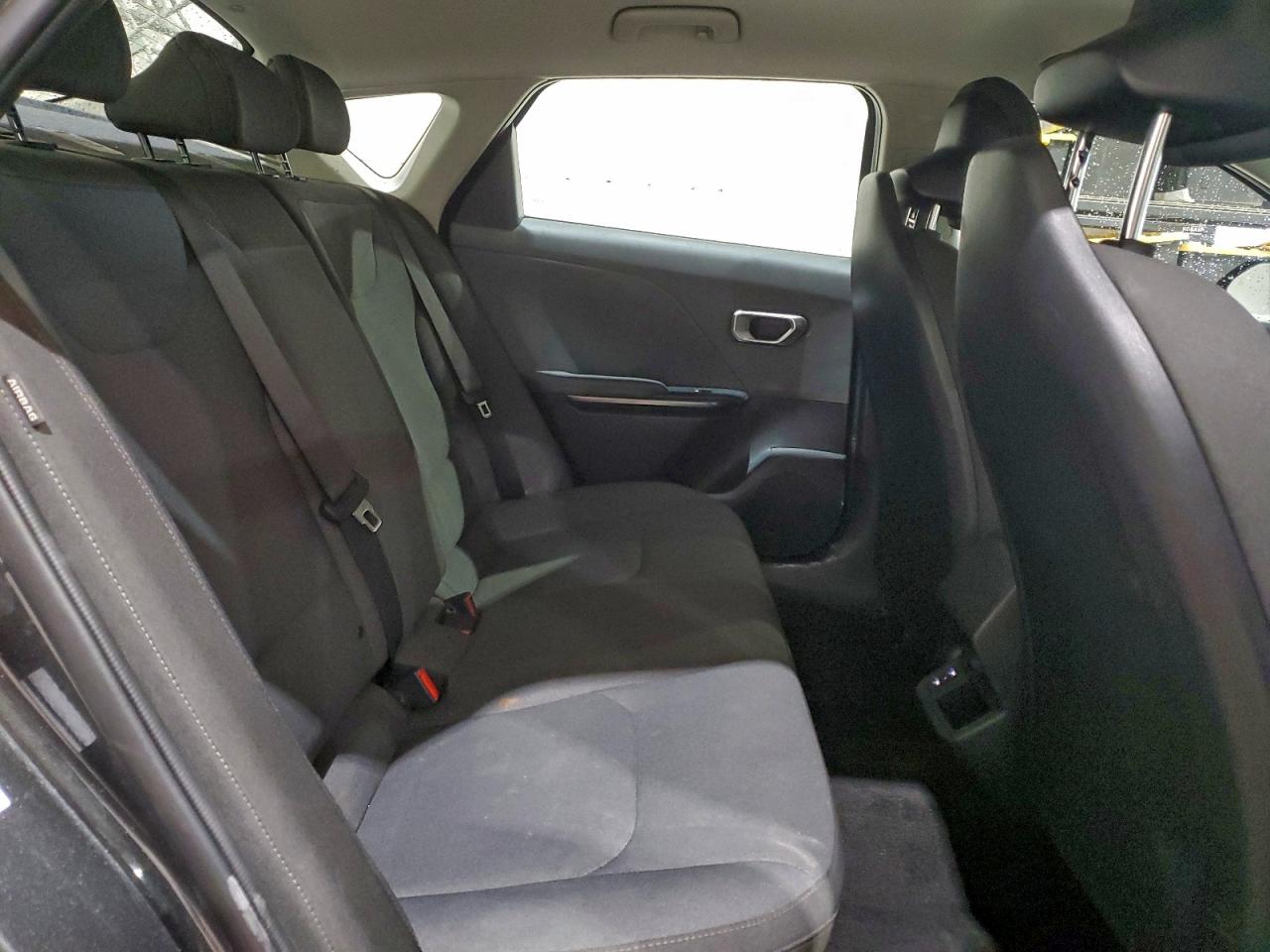 2025 KIA K4 LX photo 10