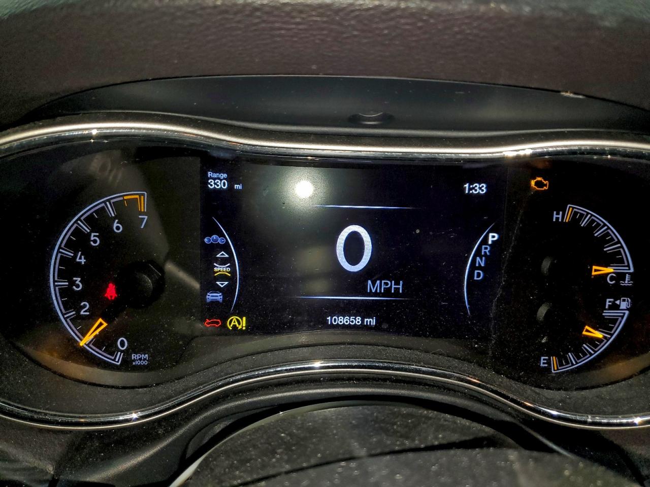 2019 JEEP GRAND CHEROKEE LAREDO photo 9