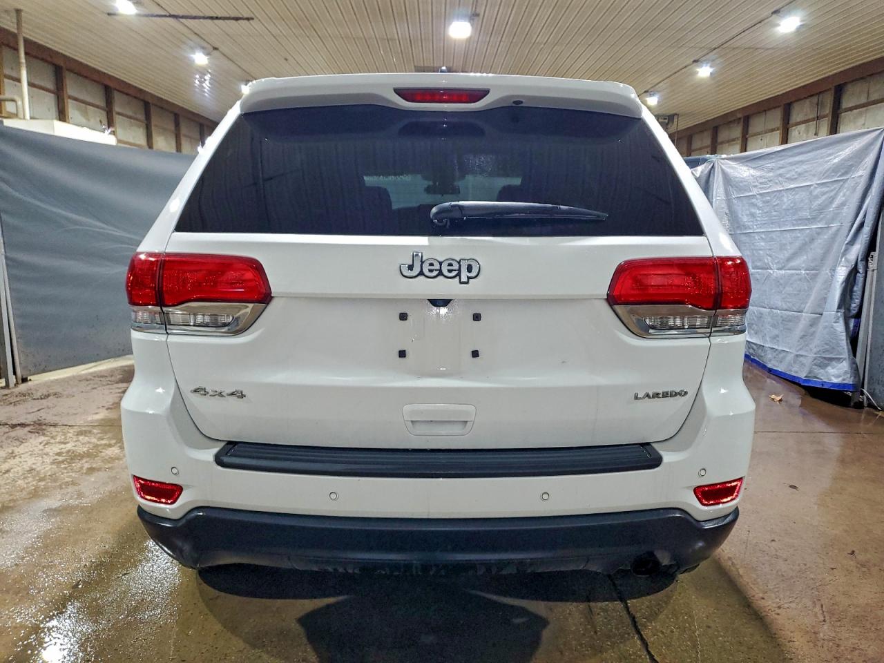 2019 JEEP GRAND CHEROKEE LAREDO photo 6