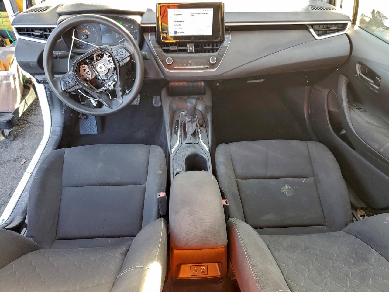 2023 TOYOTA COROLLA LE photo 8