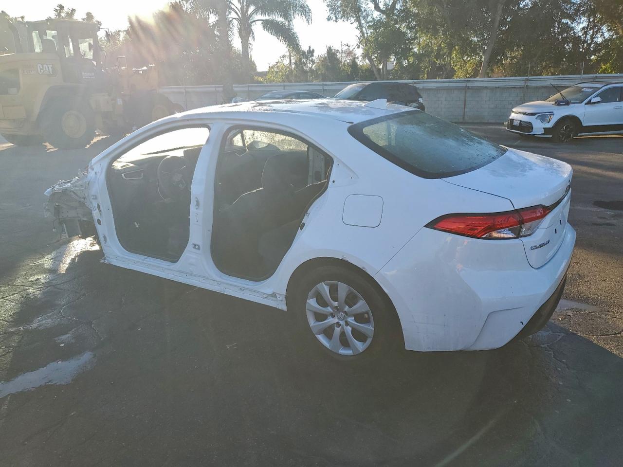 2023 TOYOTA COROLLA LE photo 2