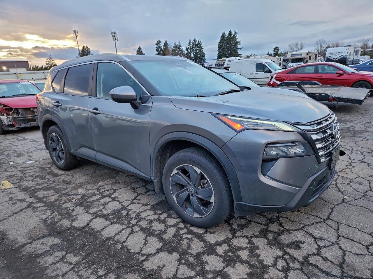 2024 NISSAN ROGUE SV photo 4