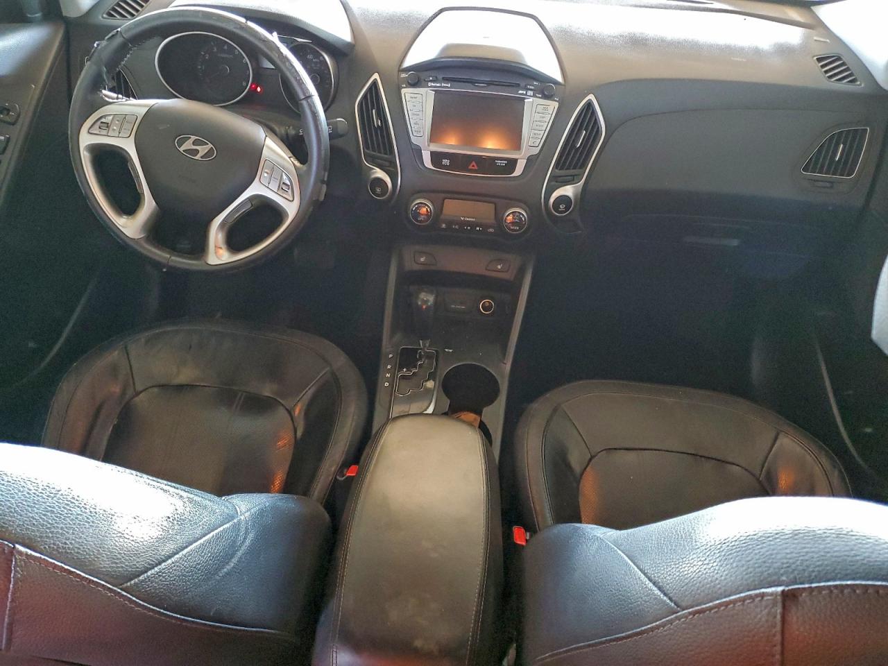 2012 HYUNDAI TUCSON GLS photo 8