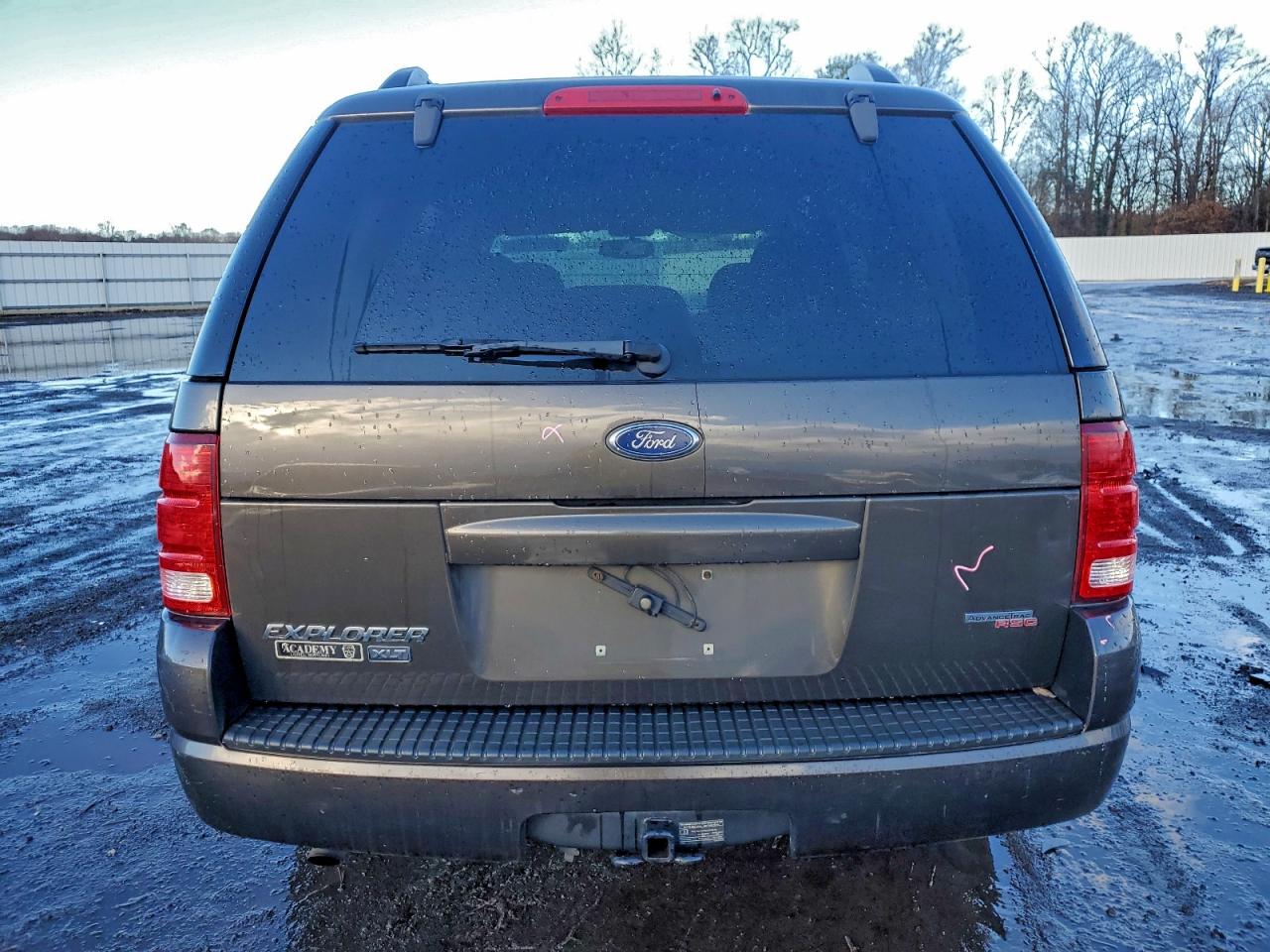 2005 FORD EXPLORER XLT photo 6