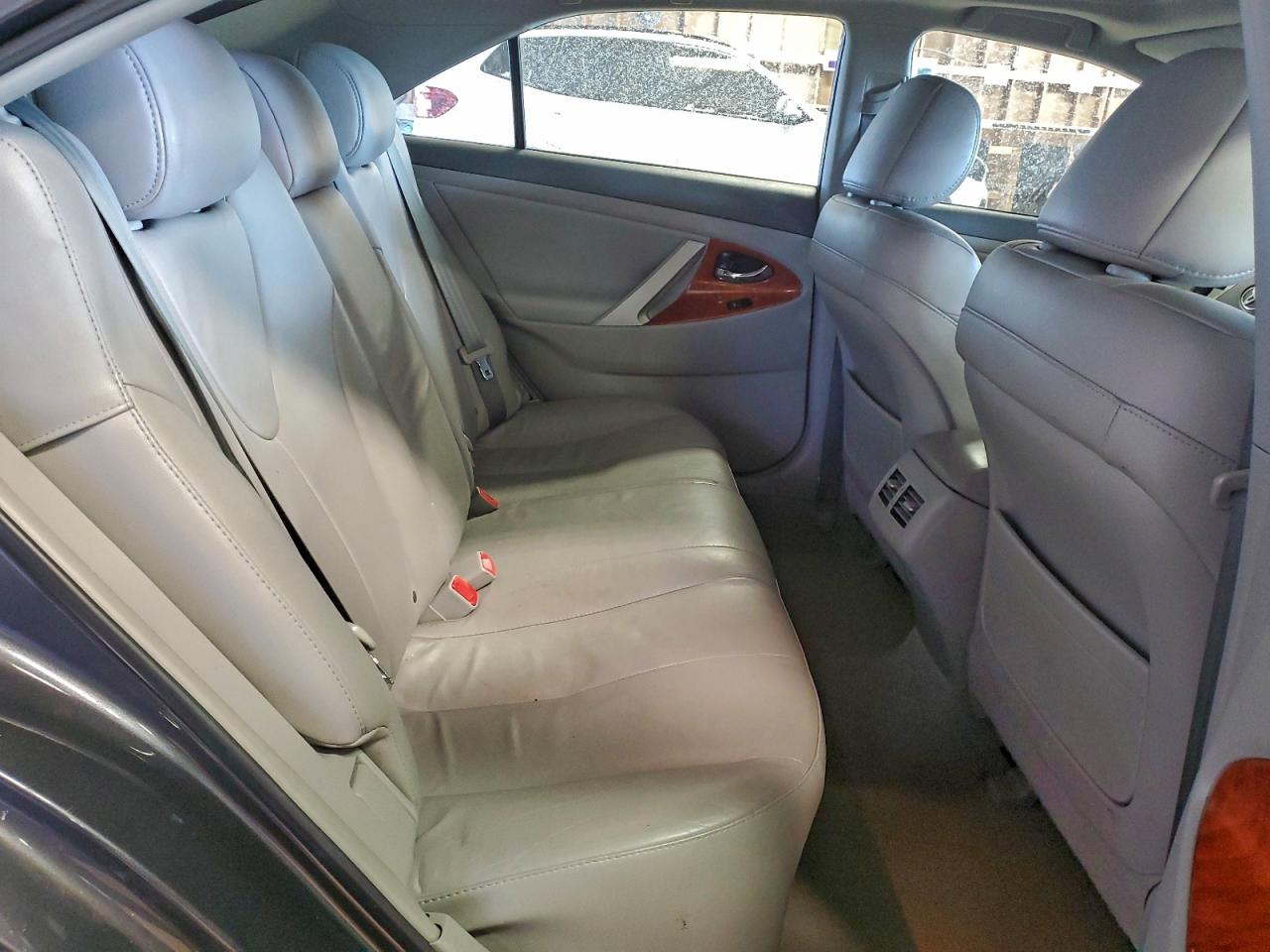 2011 TOYOTA CAMRY BASE photo 10