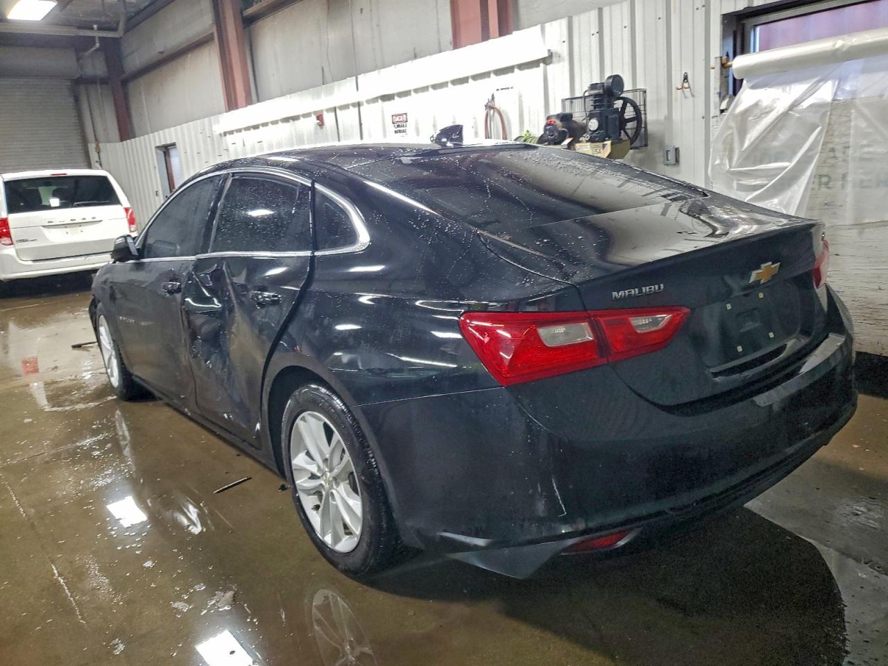 2016 CHEVROLET MALIBU HYBRID photo 3