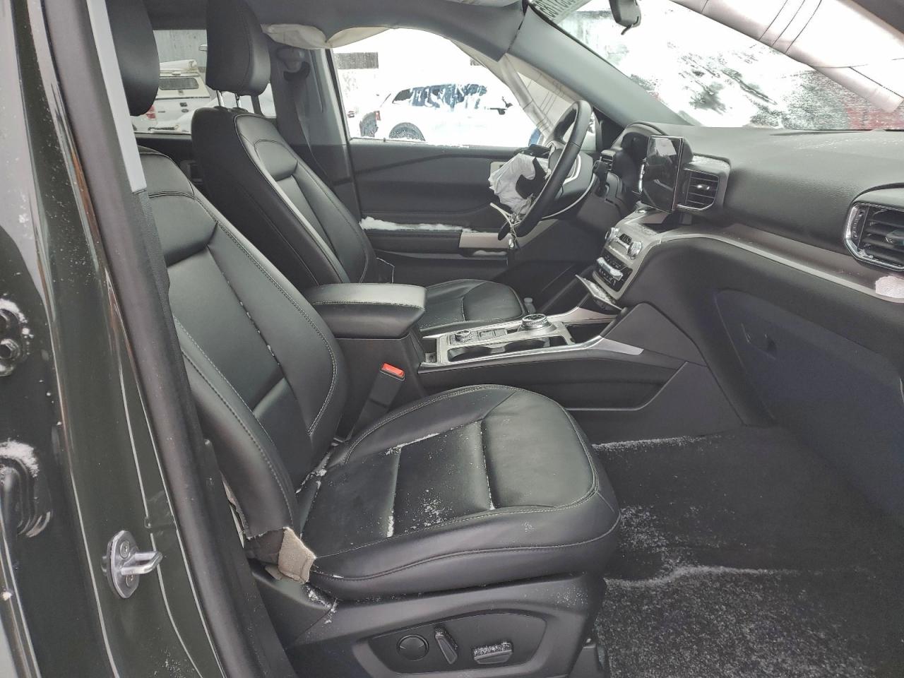 2023 FORD EXPLORER XLT photo 19