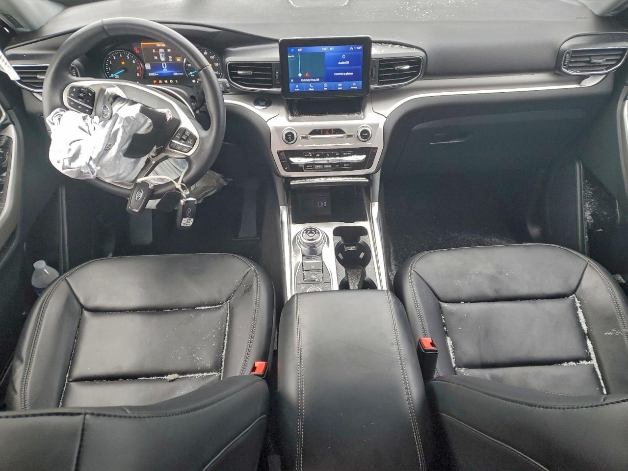 2023 FORD EXPLORER XLT photo 22