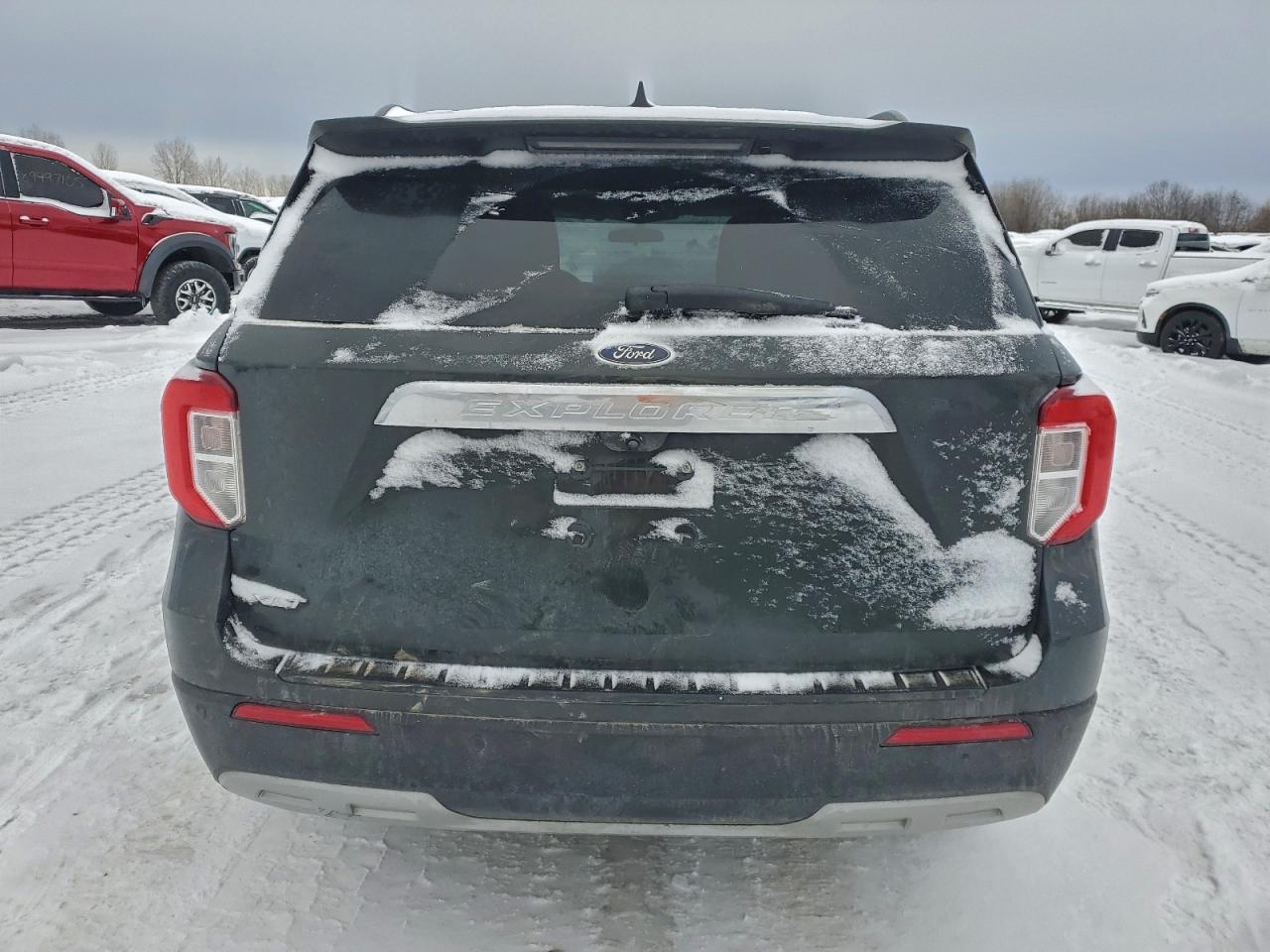 2023 FORD EXPLORER XLT photo 16
