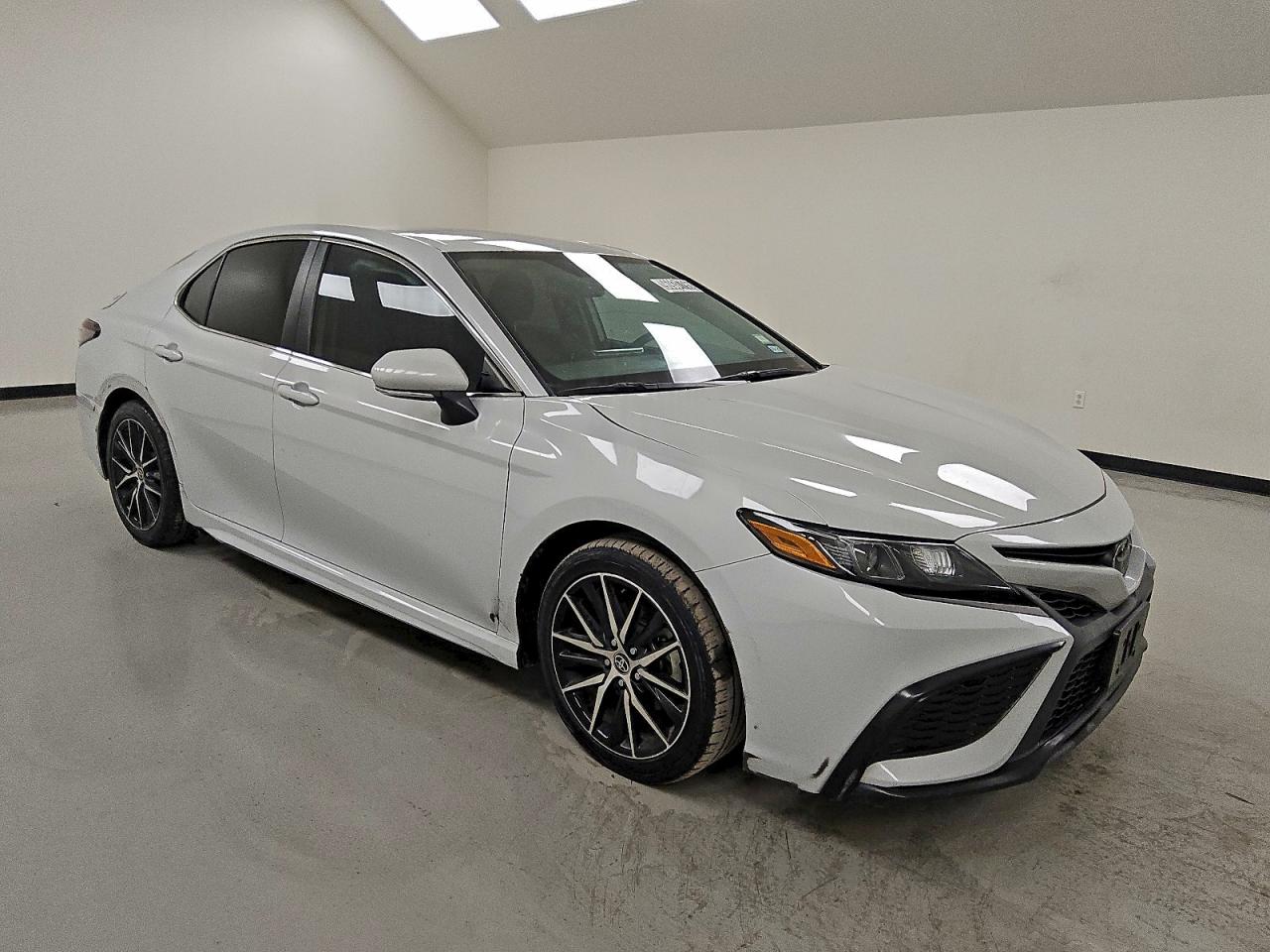 2023 TOYOTA CAMRY SE NIGHT SHADE photo 4