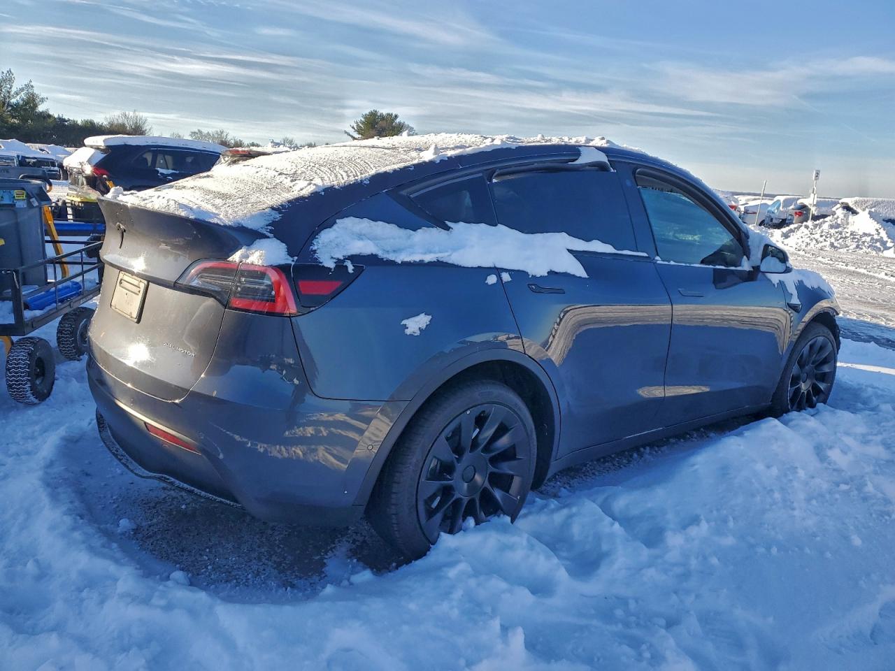 2021 TESLA MODEL Y photo 3