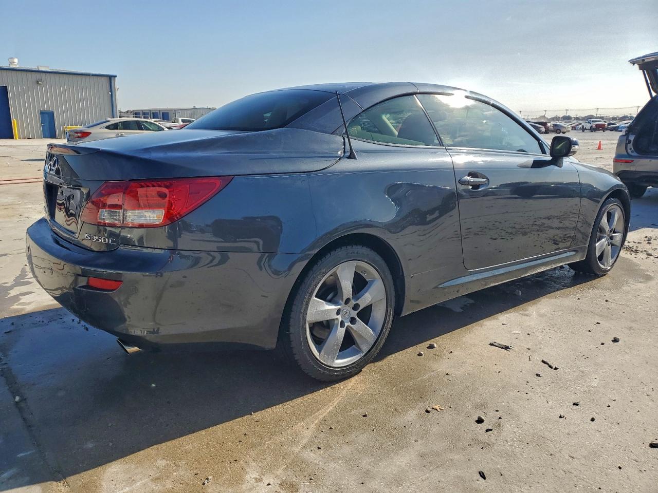 2010 LEXUS IS 350 photo 3