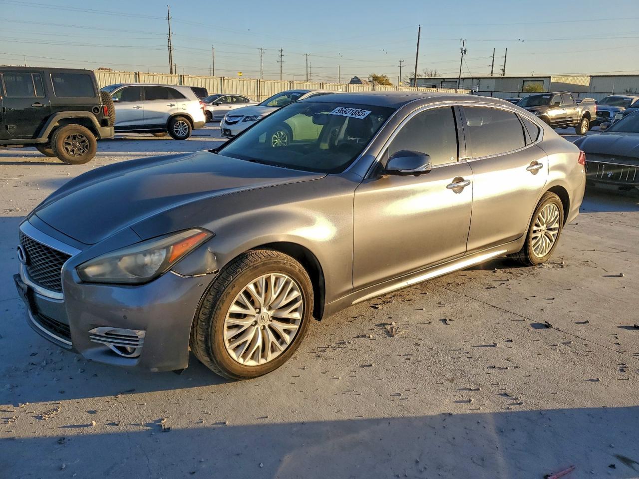 2015 INFINITI Q70L 3.7 — FRONT END damage — photo 1