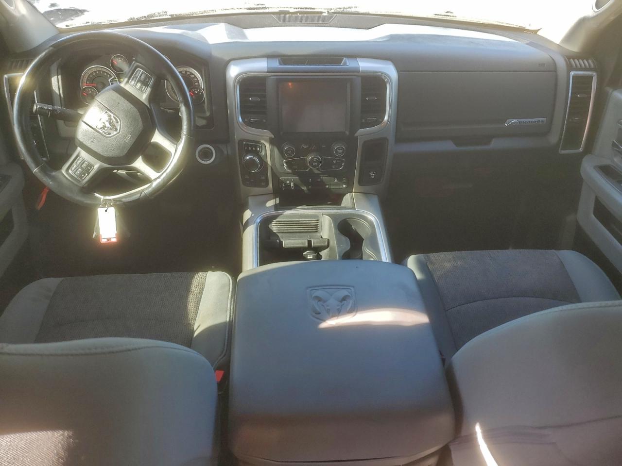 2017 RAM 1500 SLT photo 22