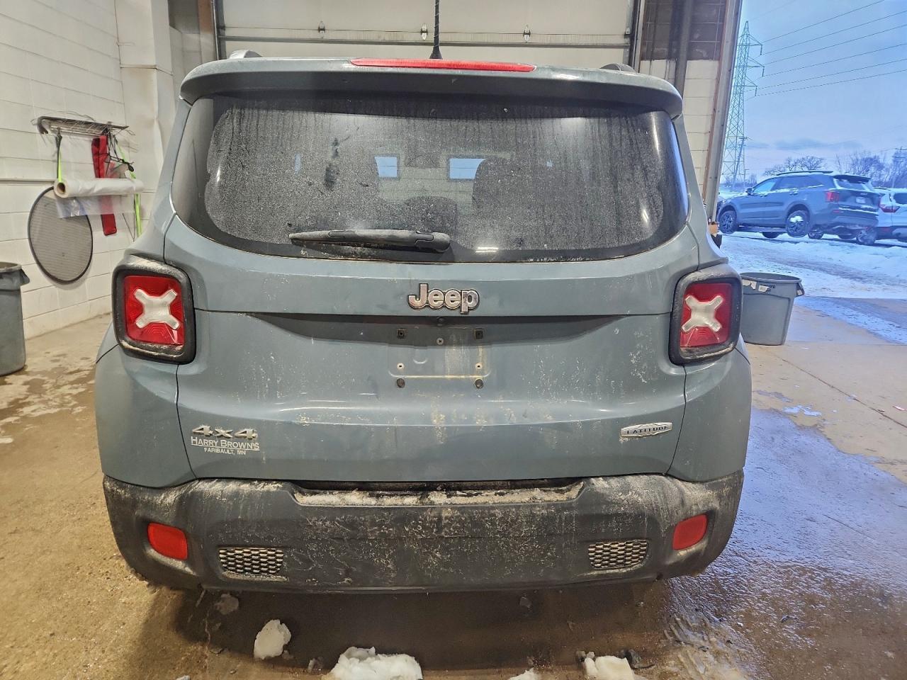 2017 JEEP RENEGADE LATITUDE photo 6