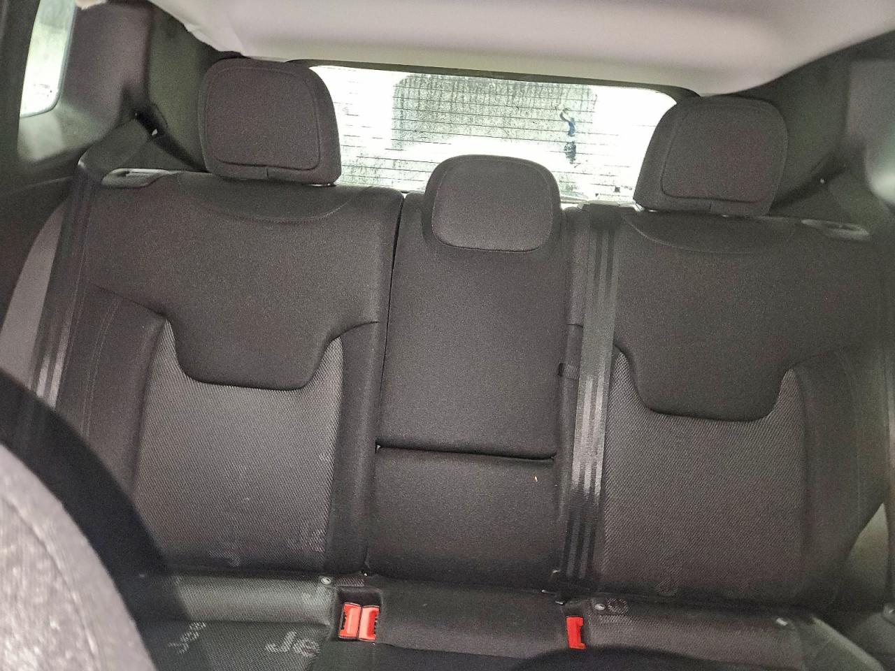 2017 JEEP RENEGADE LATITUDE photo 10