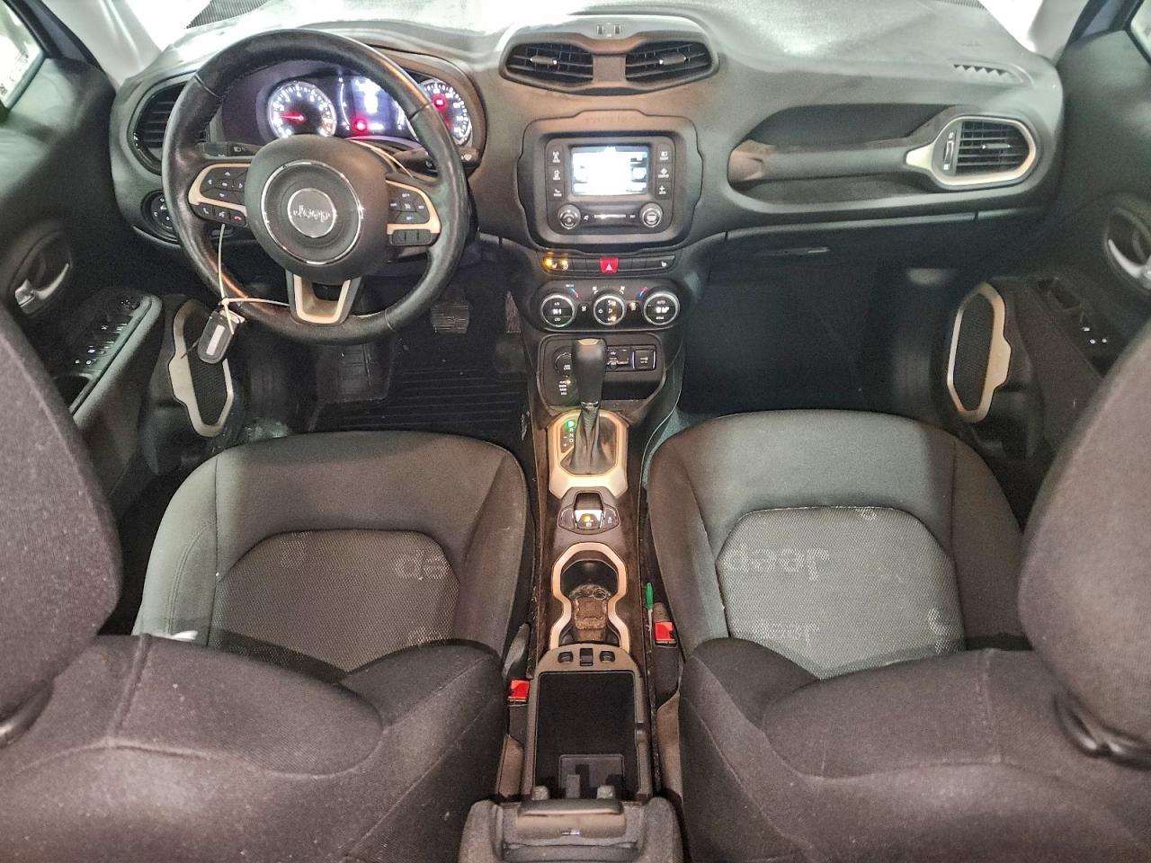 2017 JEEP RENEGADE LATITUDE photo 8