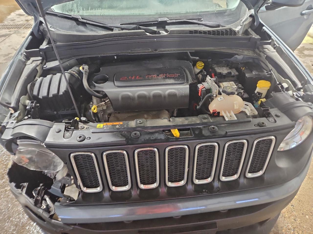 2017 JEEP RENEGADE LATITUDE photo 12