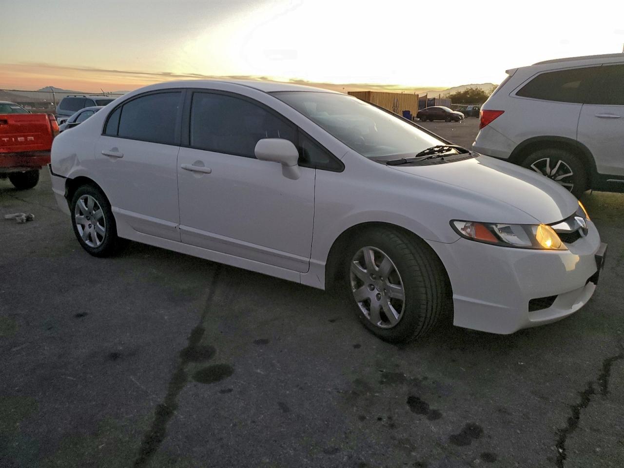 2010 HONDA CIVIC LX photo 4