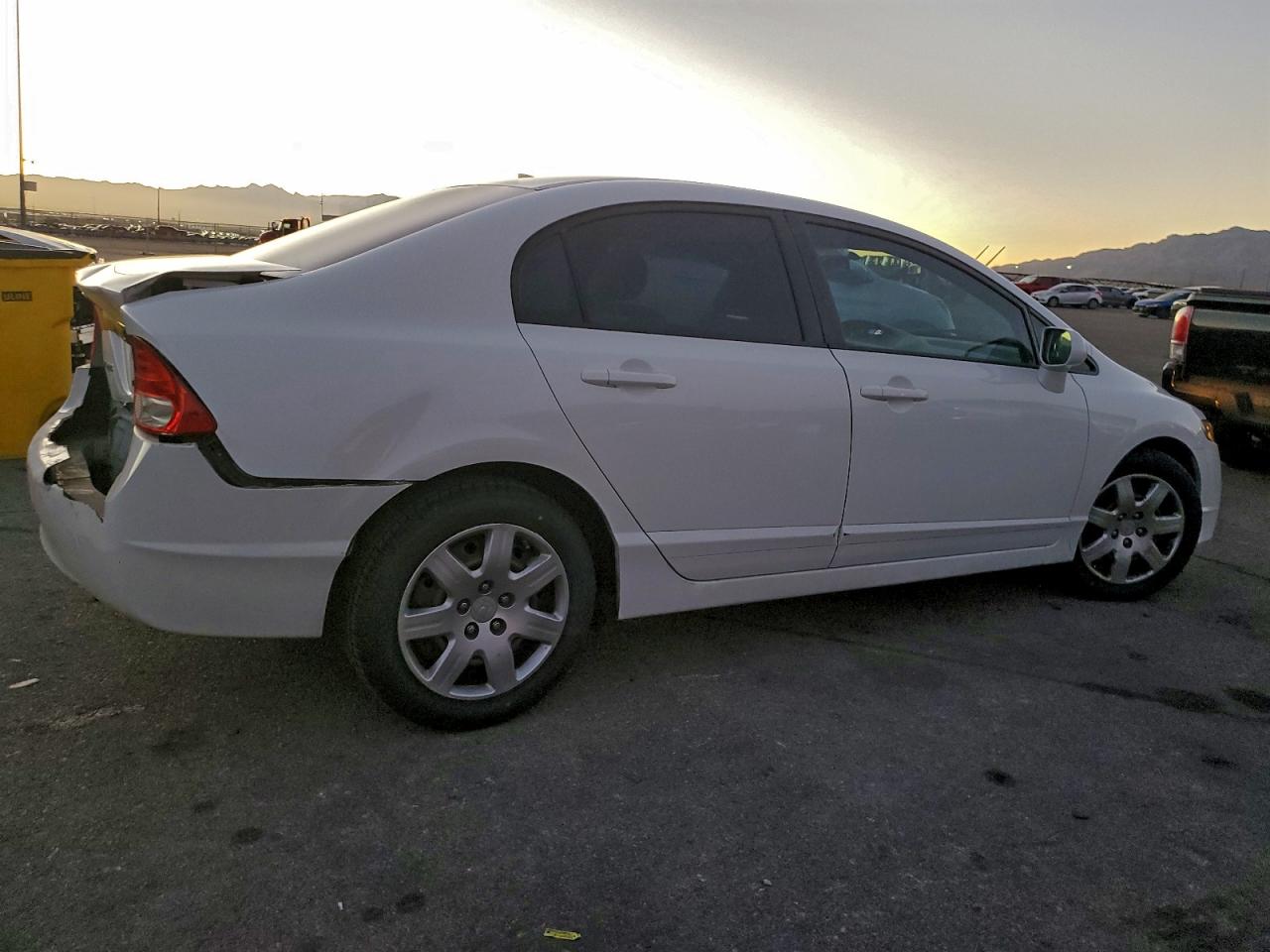 2010 HONDA CIVIC LX photo 3
