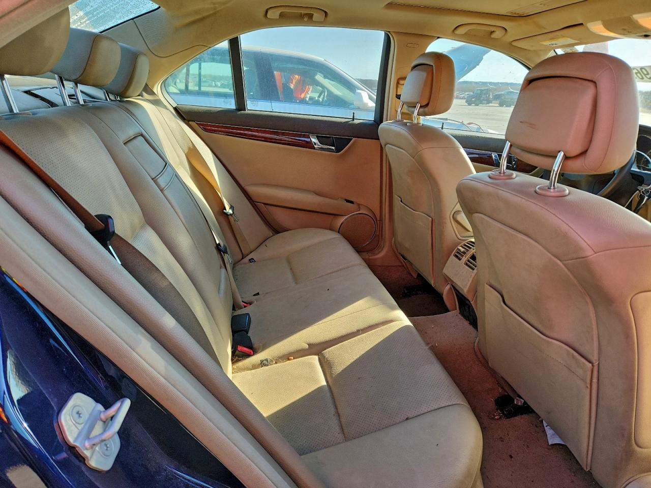 2011 MERCEDES-BENZ C 300 photo 10