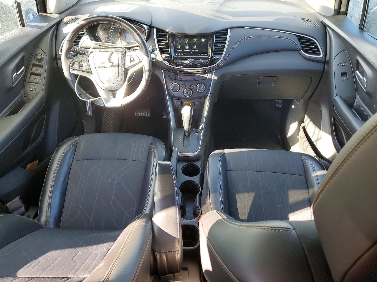 2019 CHEVROLET TRAX 1LT photo 8