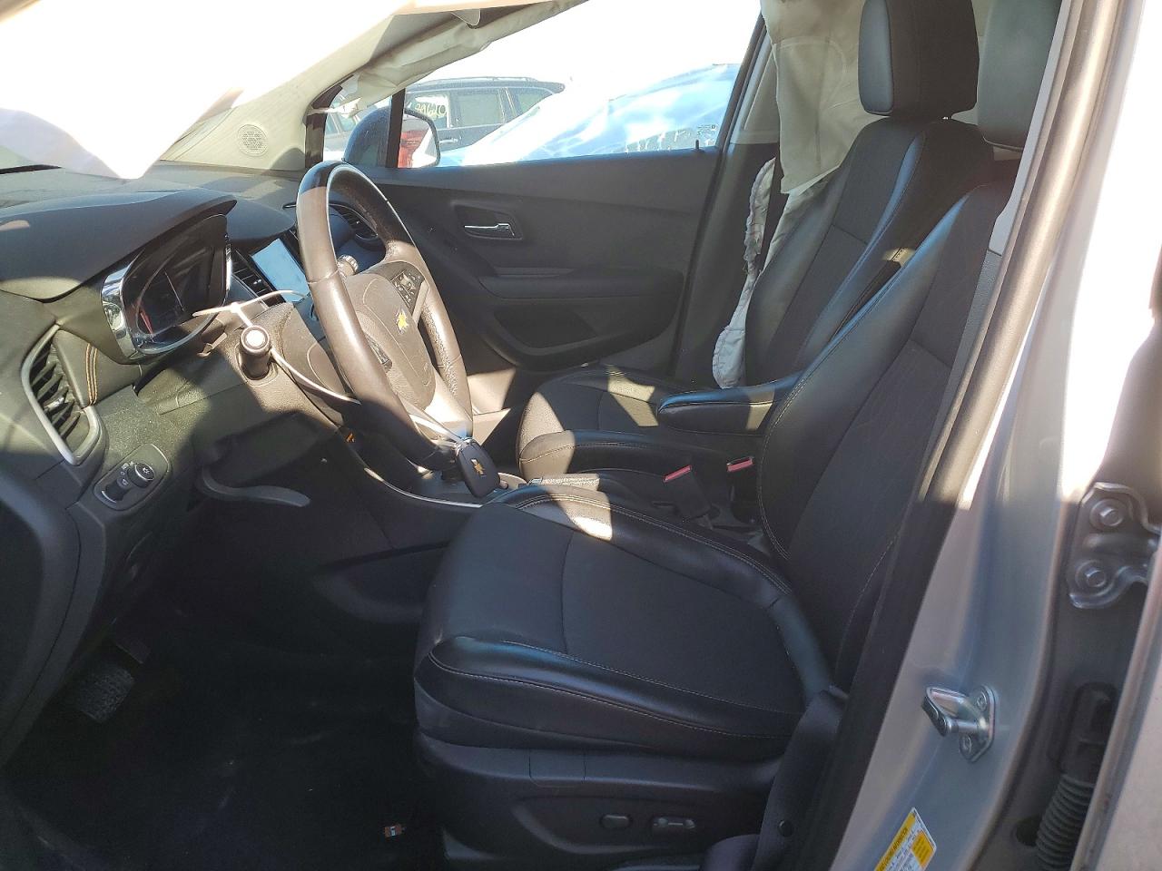 2019 CHEVROLET TRAX 1LT photo 7