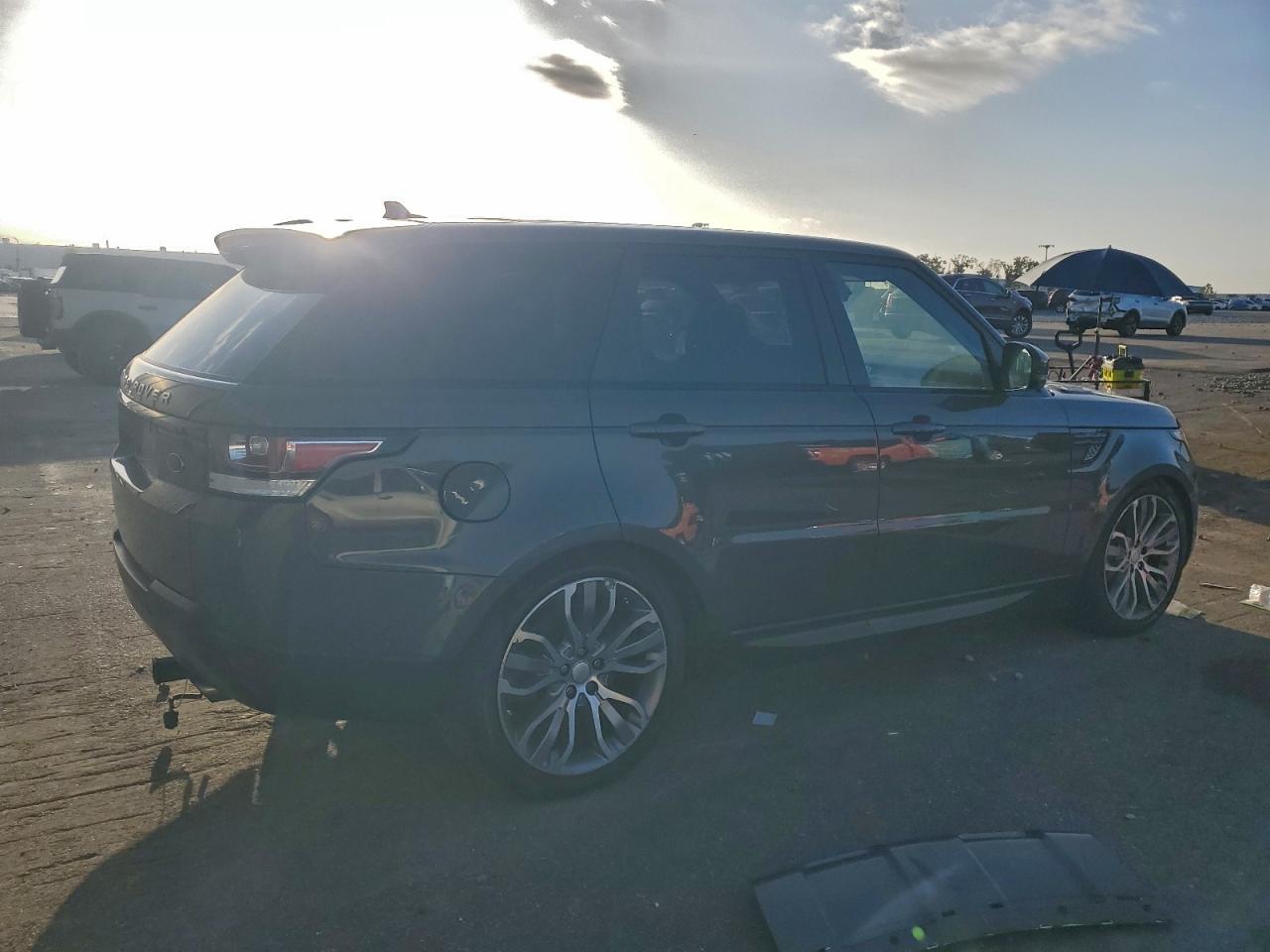 2016 LAND ROVER RANGE ROVER SPORT SC photo 3