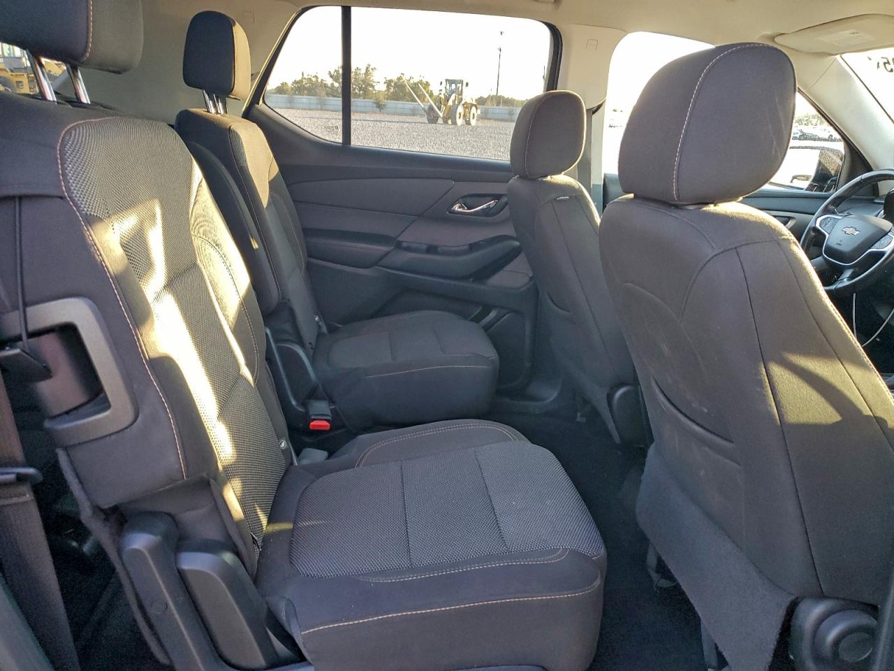 2019 CHEVROLET TRAVERSE LT photo 11
